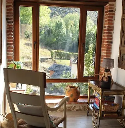 Carmen Luna * Mallo de Luna